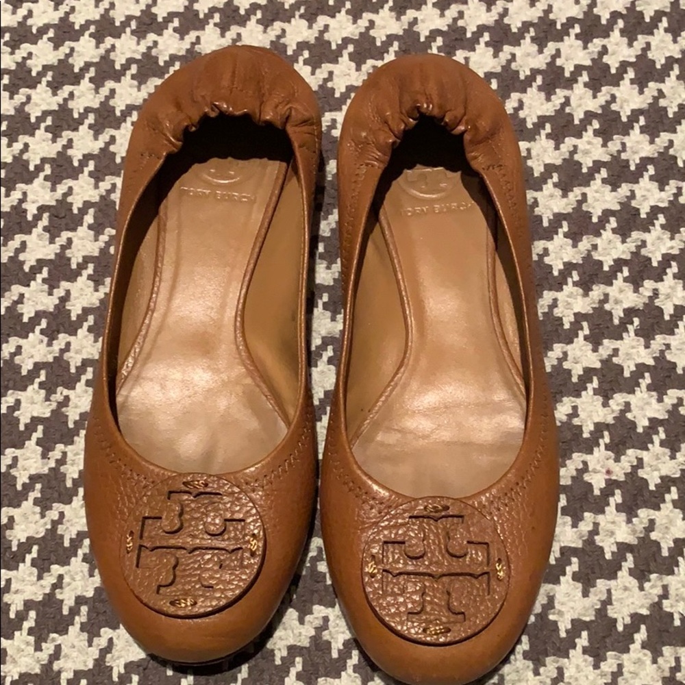 Tory Burch tan flats